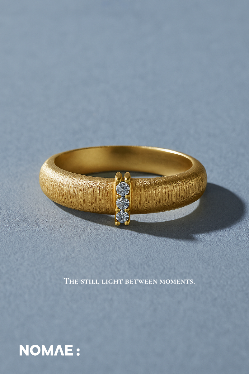 OREA SOLÉA RING | 18K Gold-Plated Textured Band with 3A CZ Stones